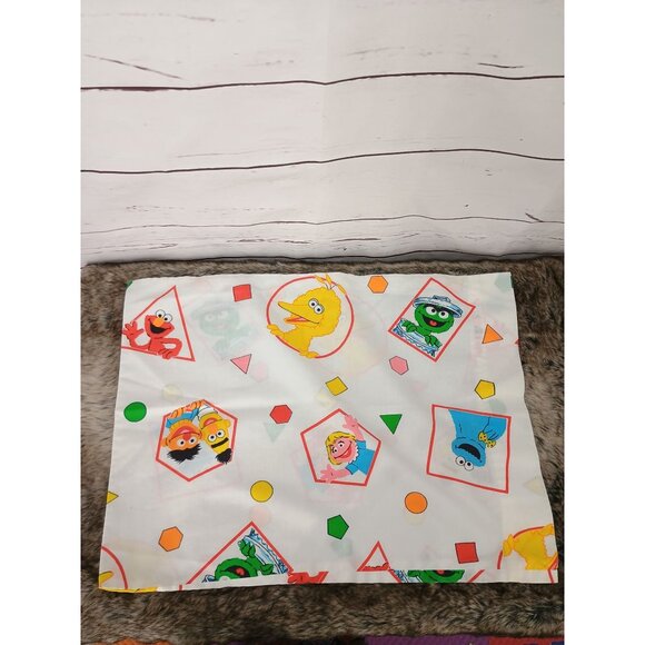 Sesame Street Kids Pillowcase Featuring Beloved Characters Big Bird Cookie Monst - Picture 7 of 9